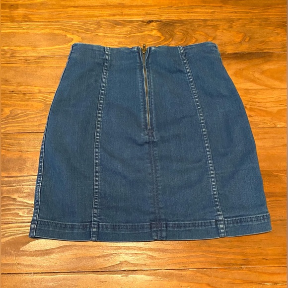 Free People Stretch Denim Mini Skirt size 4 - Picture 7 of 9